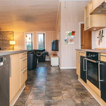 Charming Sauna Cottage-by Traum