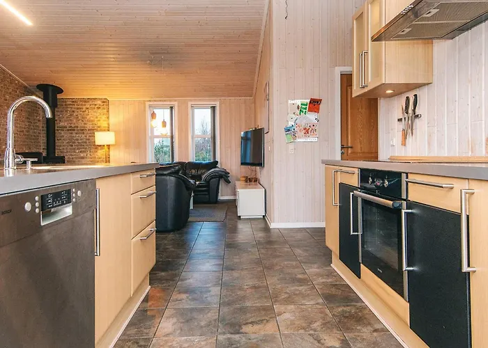 Charming Sauna Cottage-by Traum